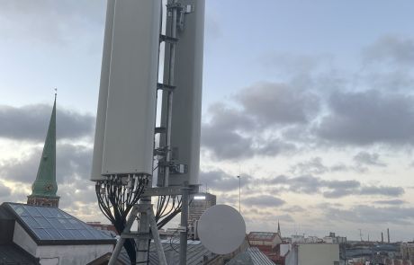 4G un 5G sakaru tornis