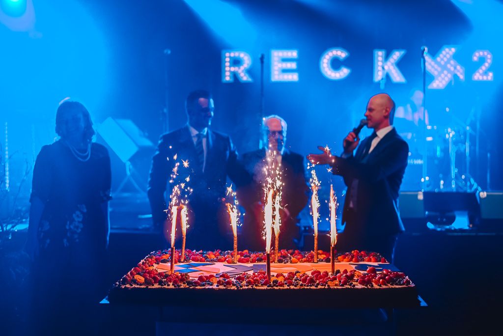 RECK 20 gadi